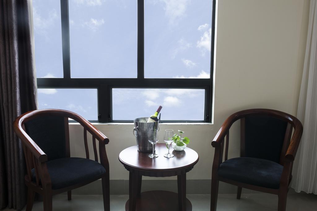 Sea Front Hotel Da Nang Quarto foto