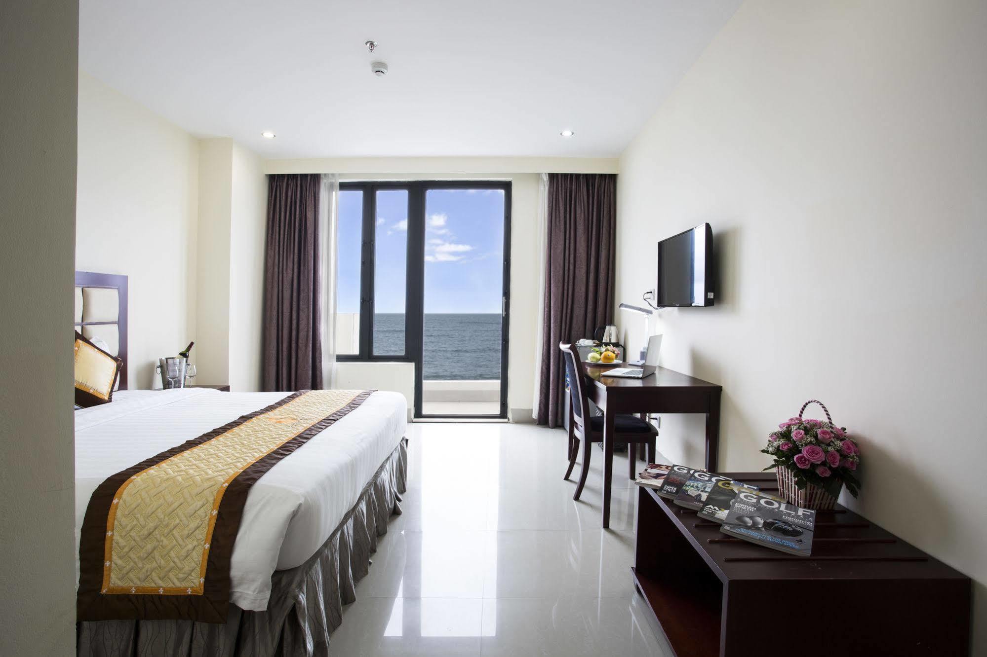 Sea Front Hotel Da Nang Exterior foto