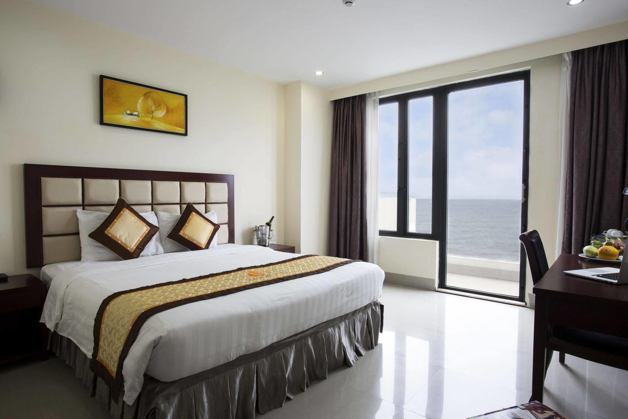 Sea Front Hotel Da Nang Exterior foto